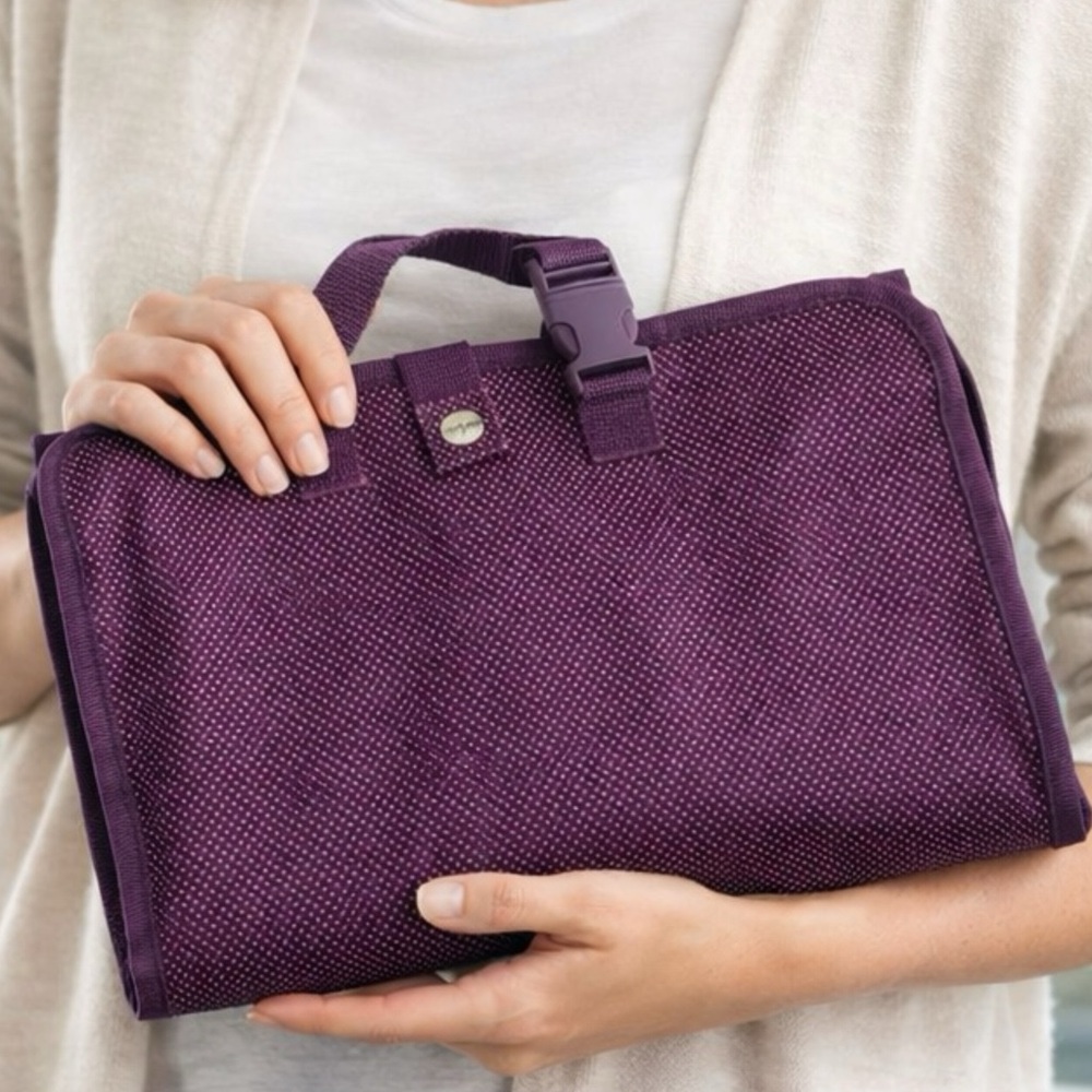 Rare** Thirty-One roll-up organizer/ travel case. Purple polka dot. 12.5”L